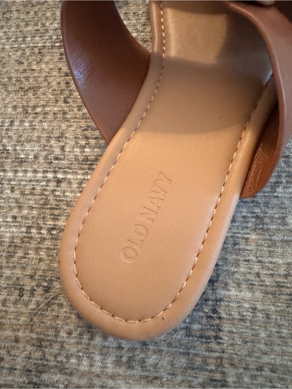 Old Navy Cognac Brown Knotted Slide Sandals Size 7 - Picture 6 of 7